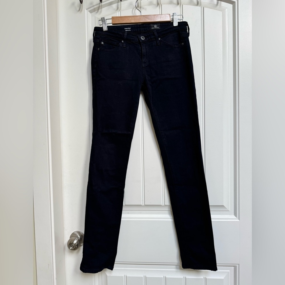 AG Adriano Goldschmied Black Low Rise The Stilt Cigarette Jean. Size 25R x 30